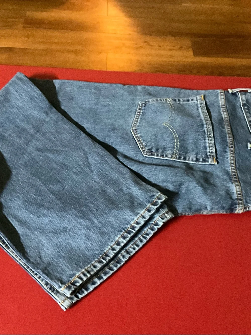 52x30 men’s 550 Levi’s